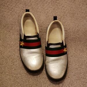 GUCCI made in Italy Metallic Silver Slip On Shoes Big Kid size 30uk